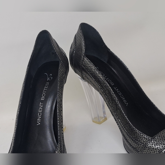 Elegant Black and Silver Heels - Picture 9 of 13